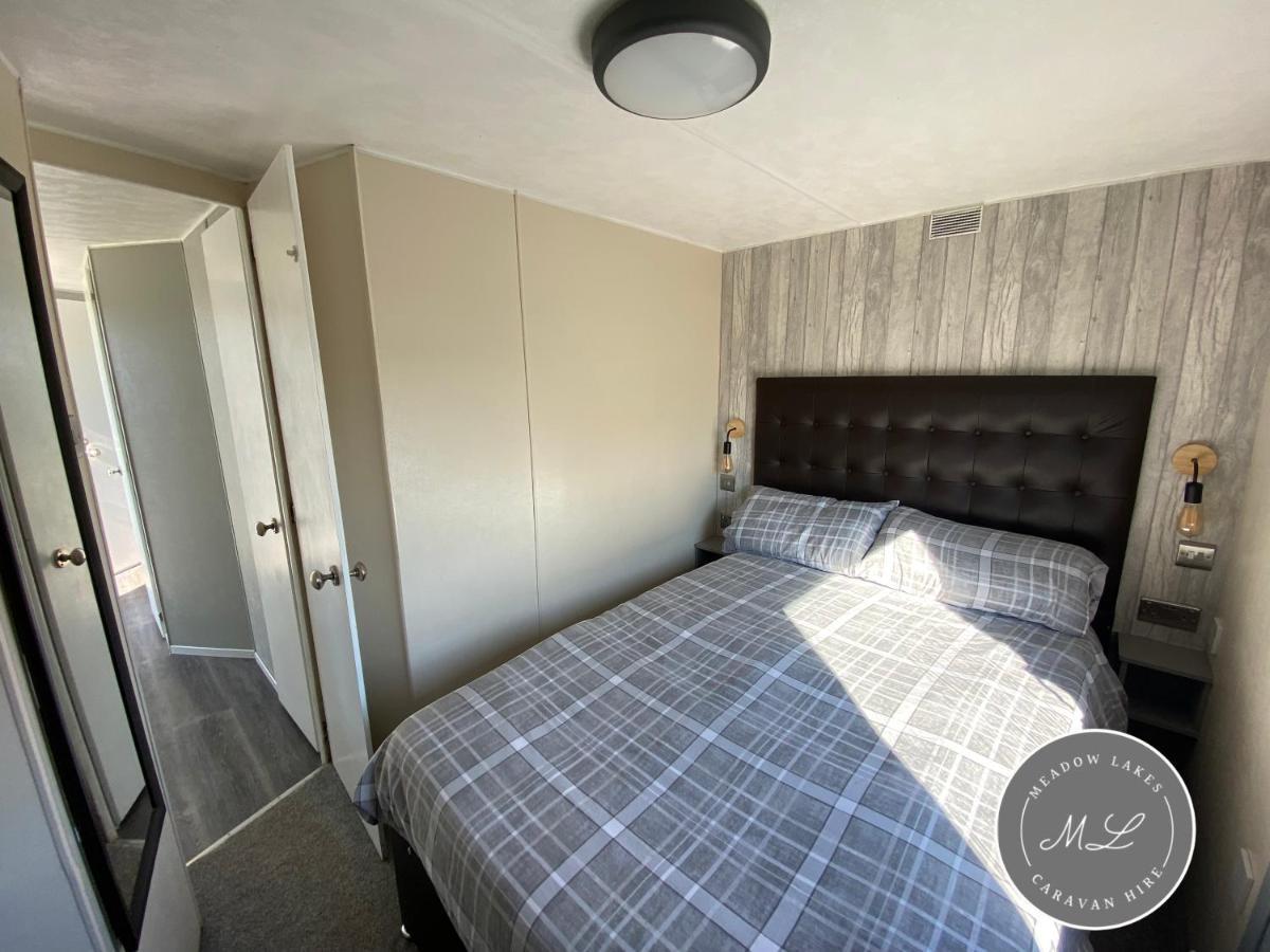 Meadow Lakes 22 - Golden Palm, Pet Friendly, Wifi, Bed Linen - Meadow Lakes Caravan & Lodge Hire Скегнесс Экстерьер фото